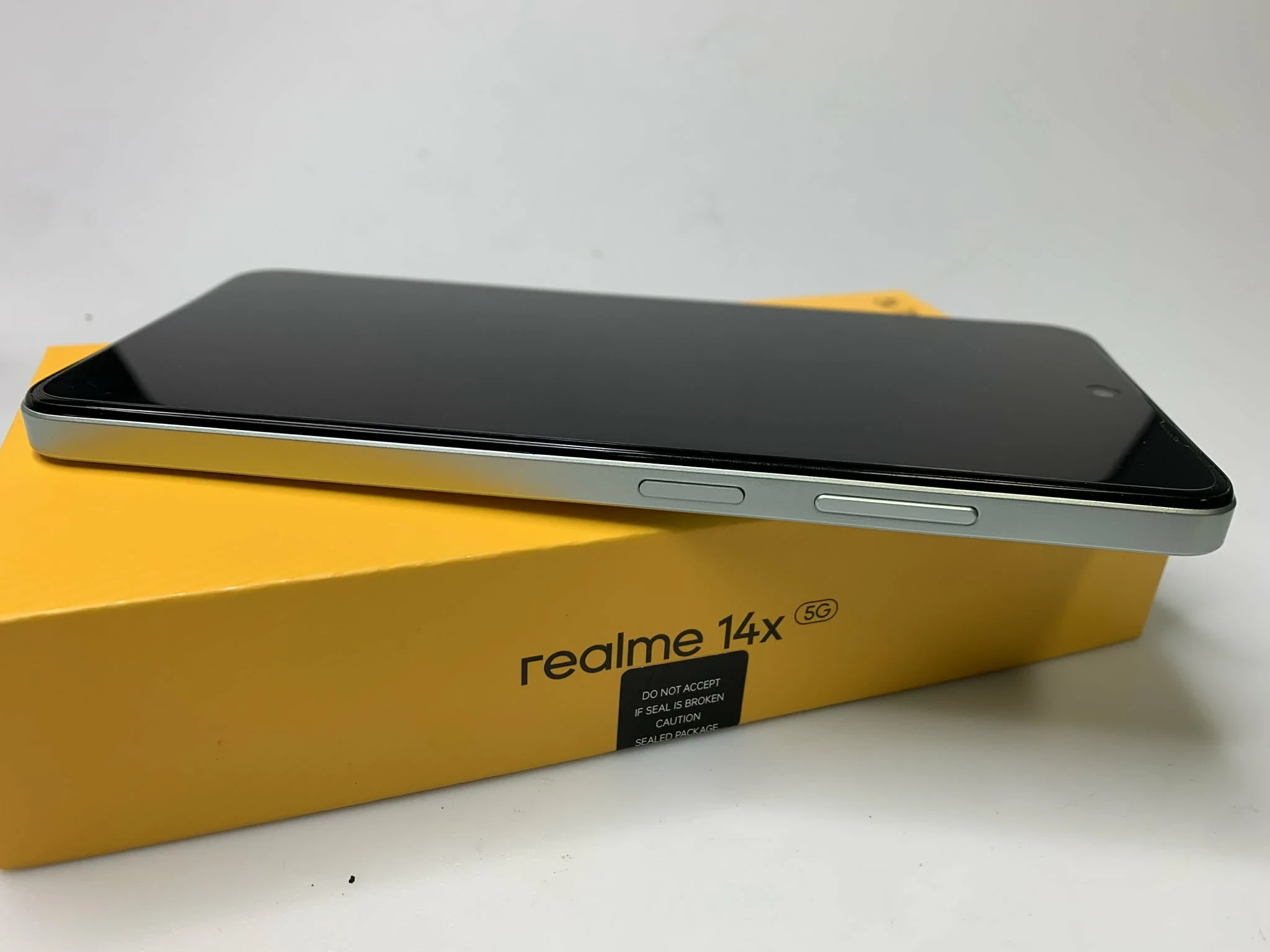 telefon-realme-14-x-ean-gtin-6941764455504