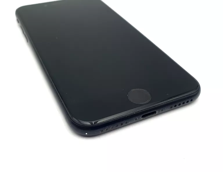 telefon-iphone-se-2020-64gb-czarny-bat80-pamiec-ram-202865-214125