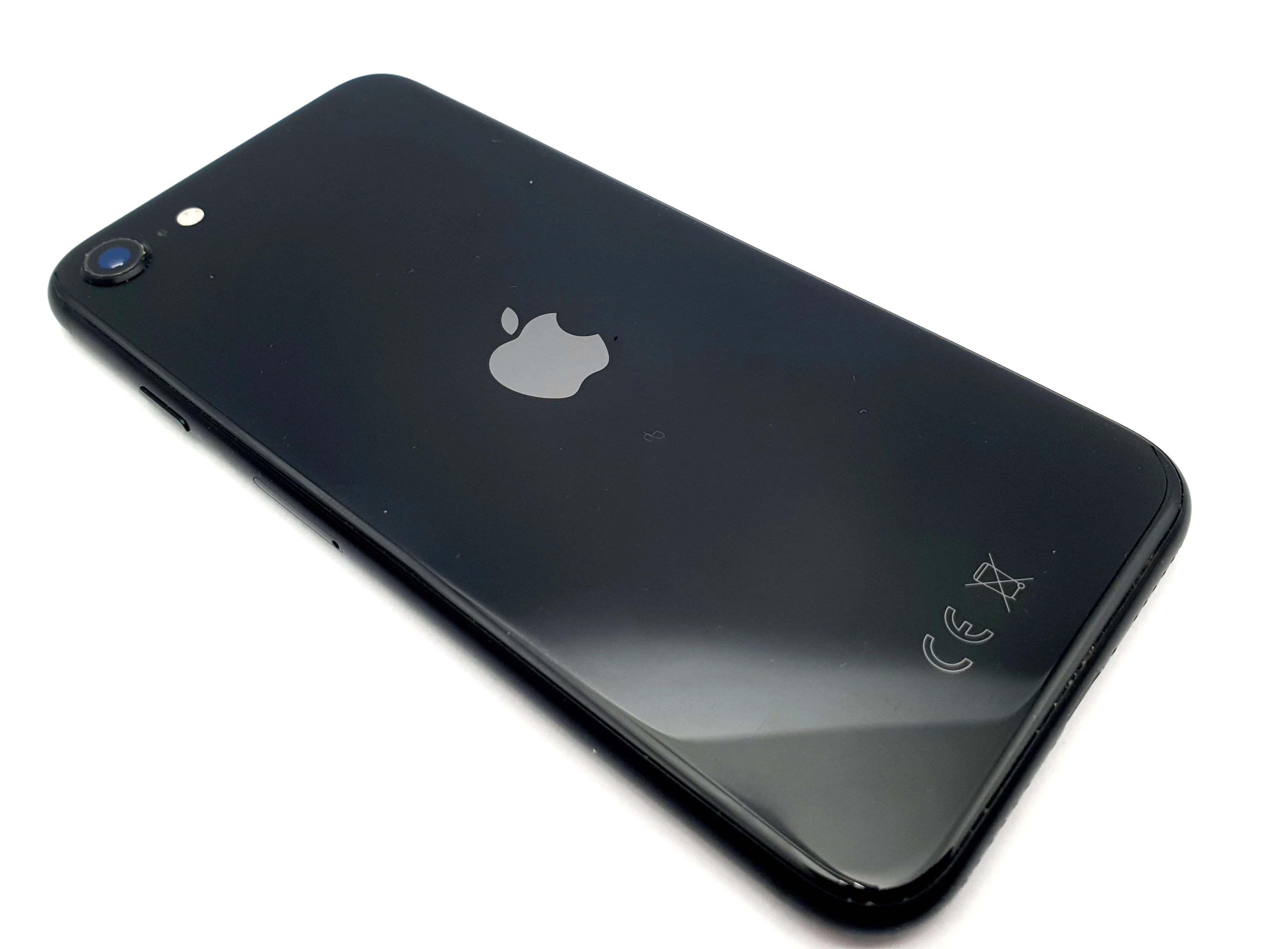 telefon-iphone-se-2020-64gb-czarny-bat80-przekatna-ekranu-47