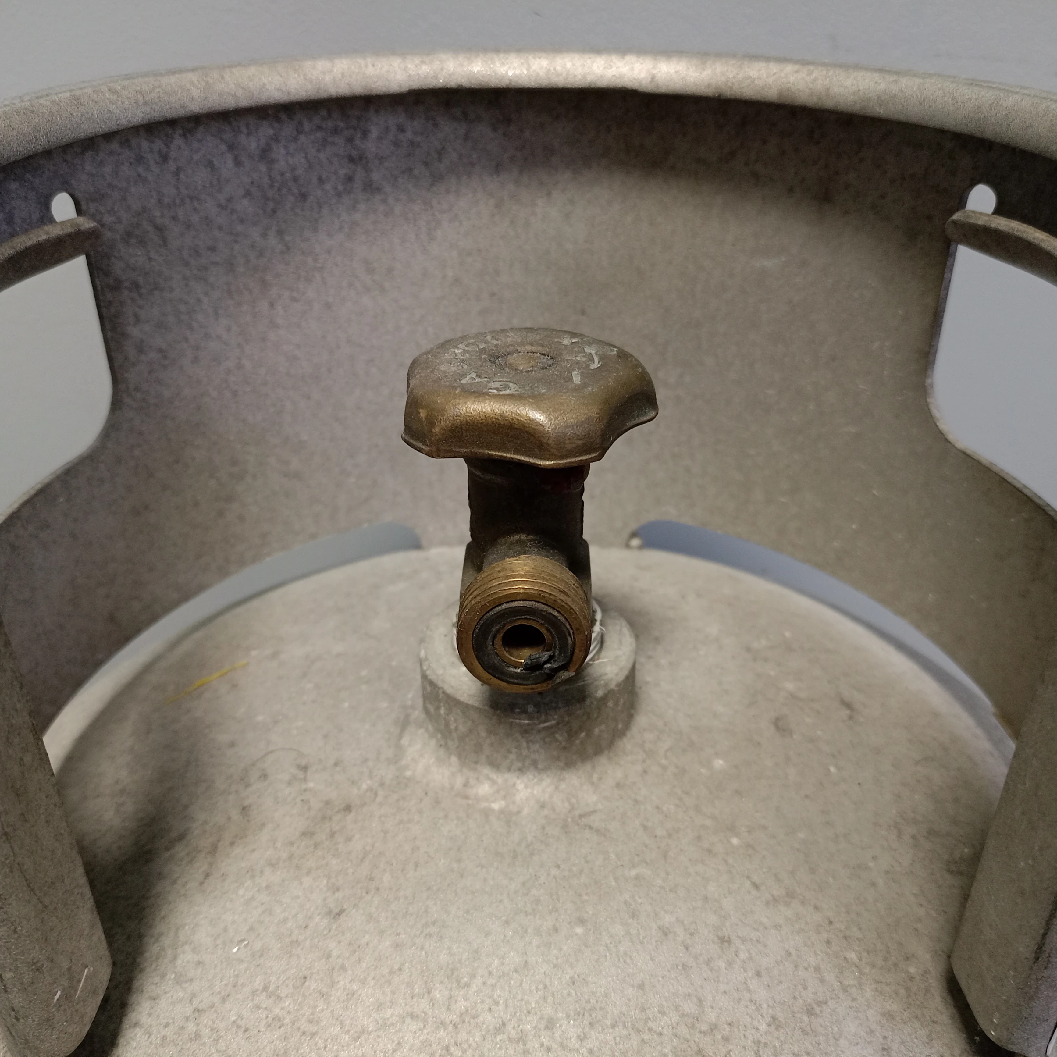 butla-gazowa-14-kg-zobacz-numer-katalogowy-czesci-105026