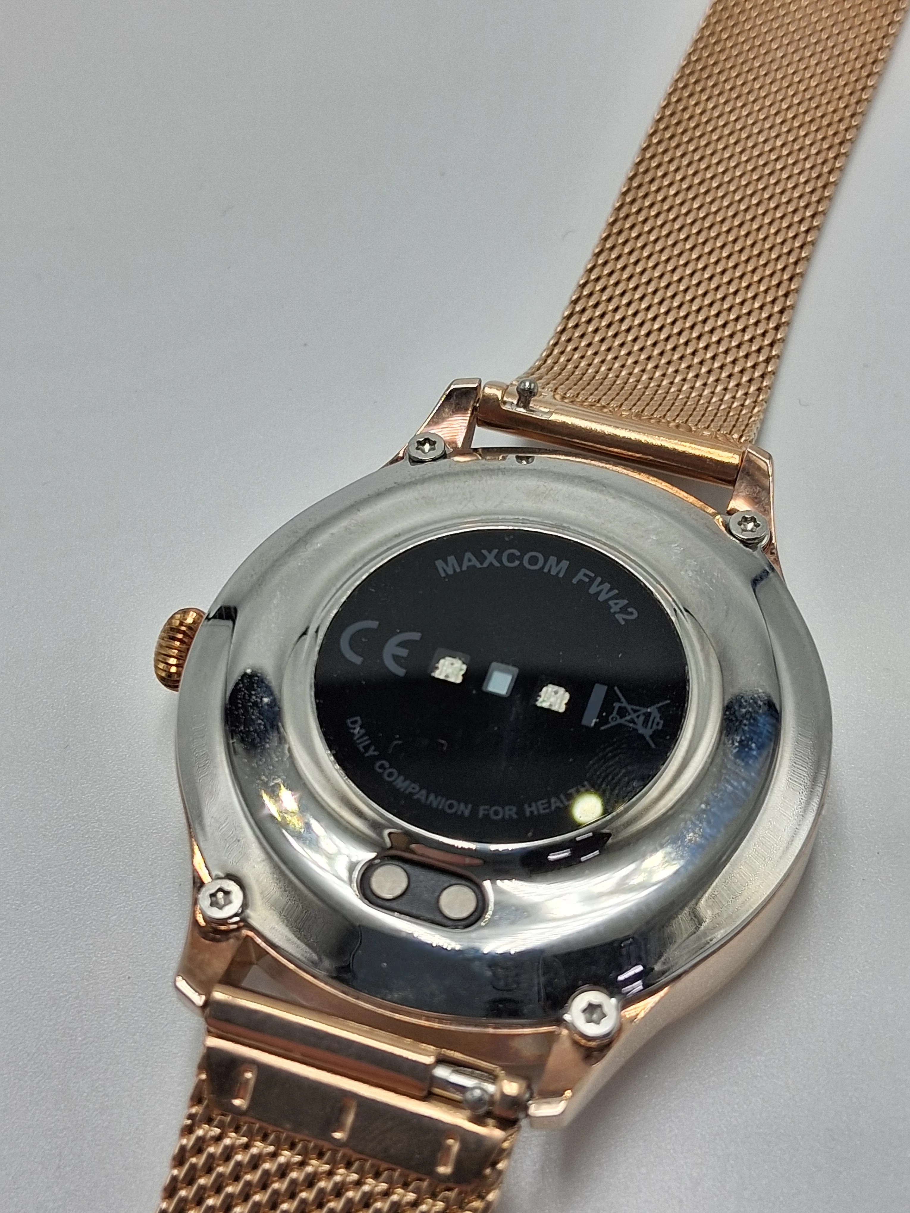 smartwatch-maxcom-fw42-gold-sprawny-model-249460-1651273