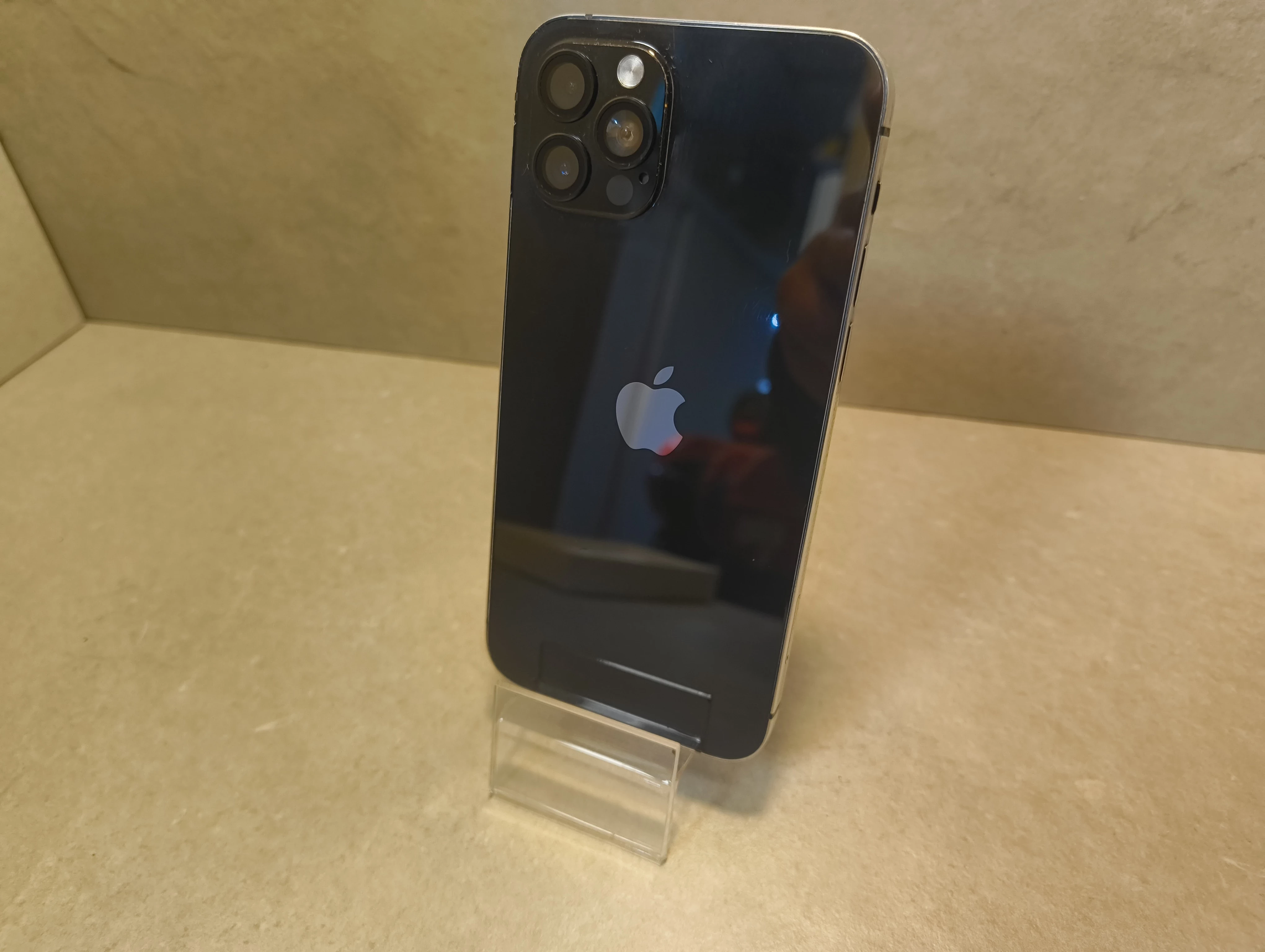 telefon-iphone-12-128gb-81-system-operacyjny-4388-7