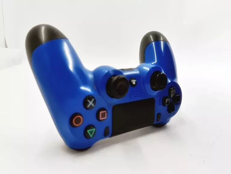 konsola-sony-playstation-4-500gb-padzas-gry-w-zestawie-205998-225574