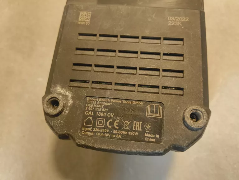 ladowarka-bosch-gal-1880-cv-stan-11323-2