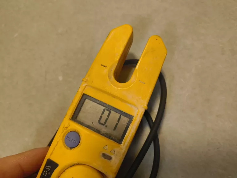 tester-napiecia-ciaglosci-i-natezenia-pradu-fluke-t5-600-ean-gtin-6974187067757