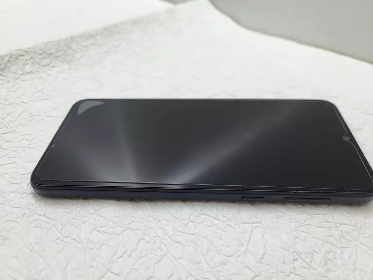 telefon-motorola-moto-e13-wbudowana-pamiec-202869-214193