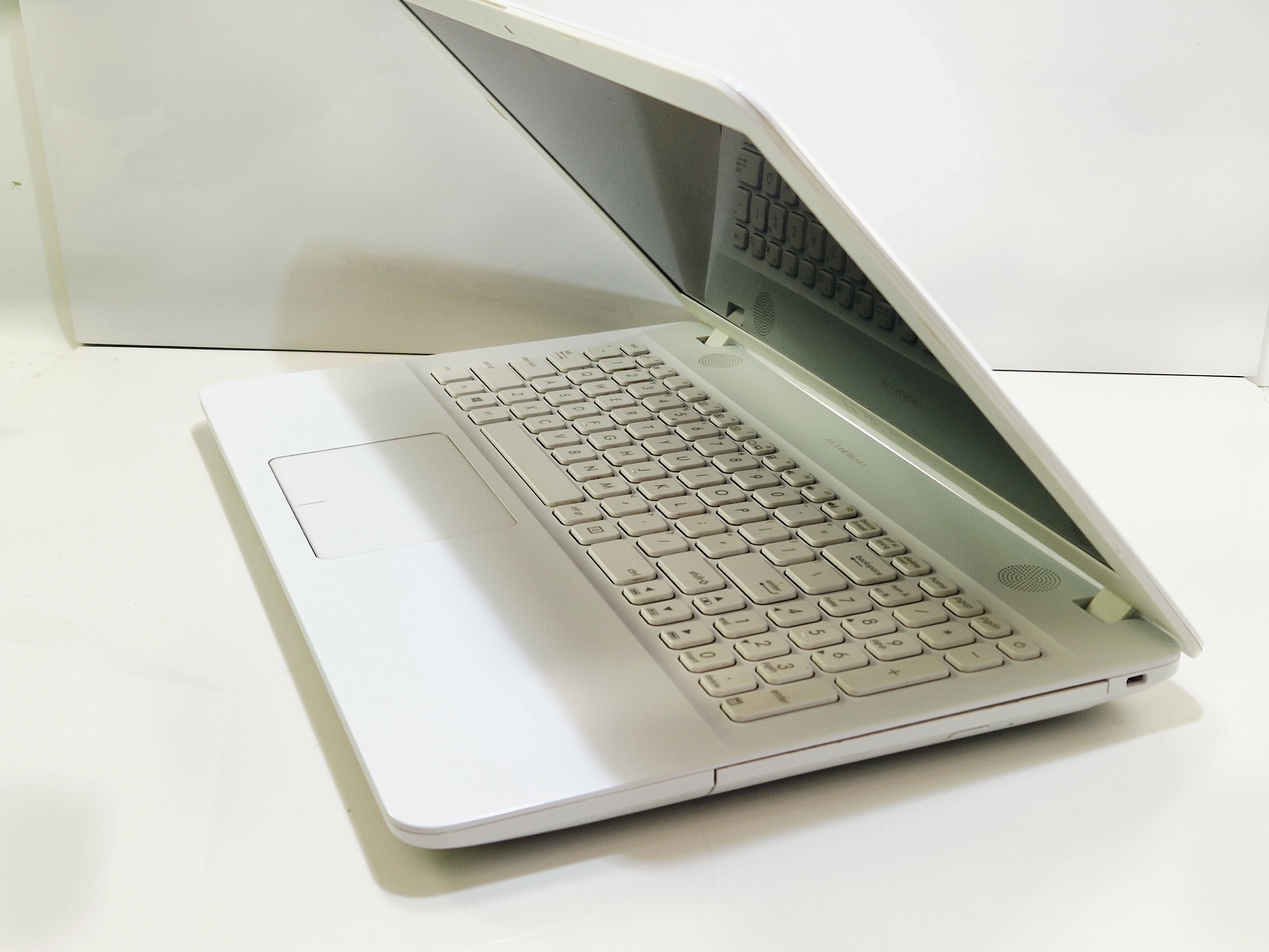 laptop-asus-f541u-liczba-rdzeni-procesora-4329-2