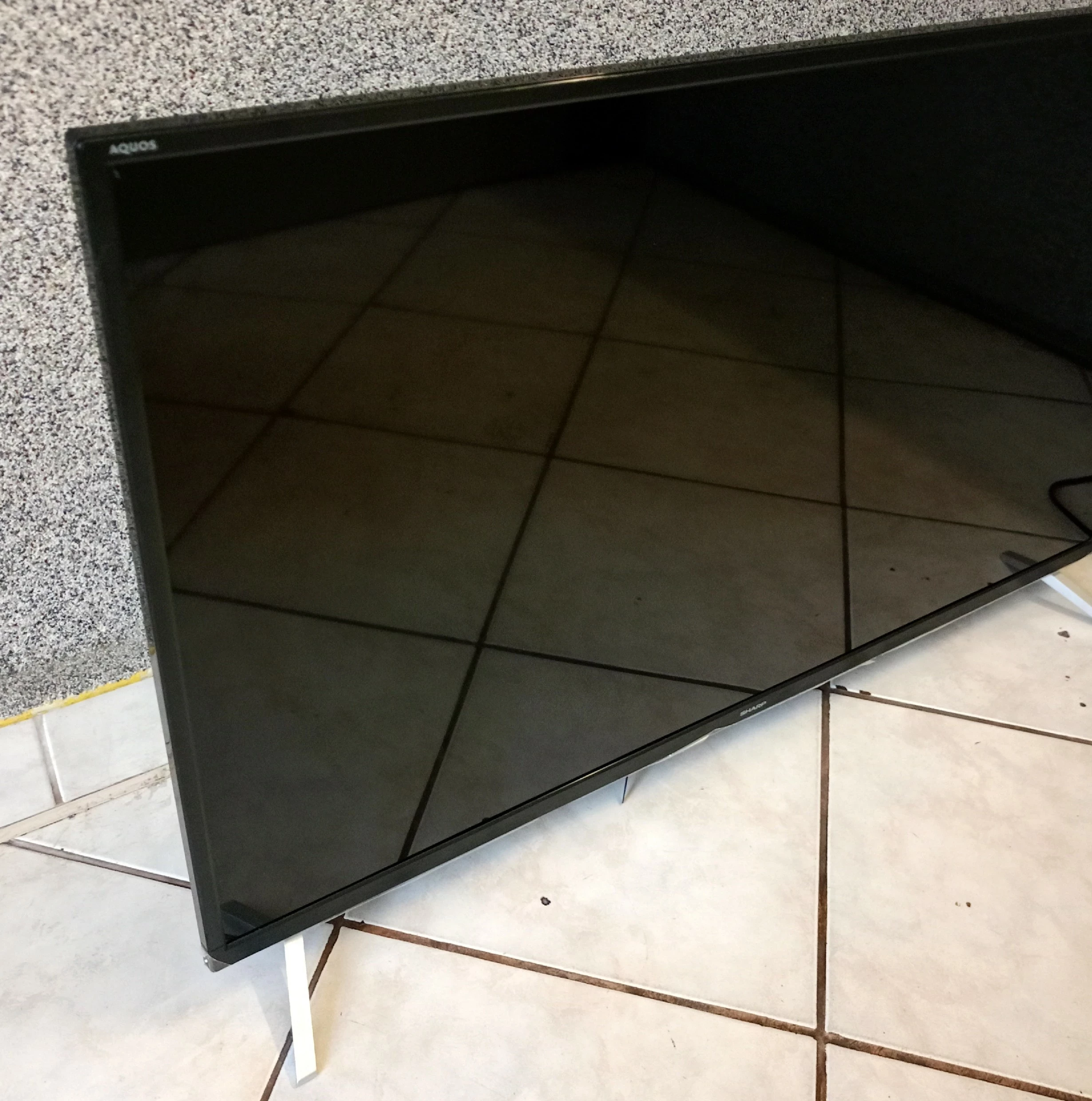 telewizor-sharp-40bl2ea-4k-polecamy-stan-11323-2