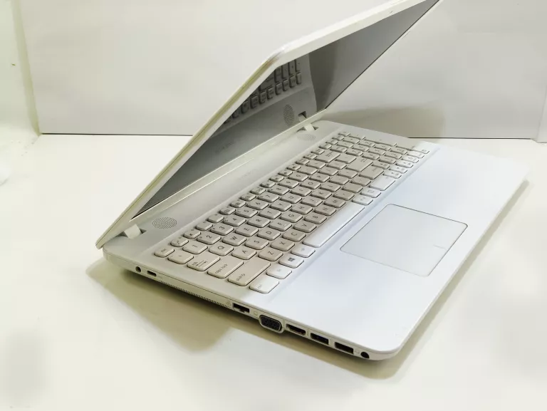 laptop-asus-f541u-seria-procesora-4366-30