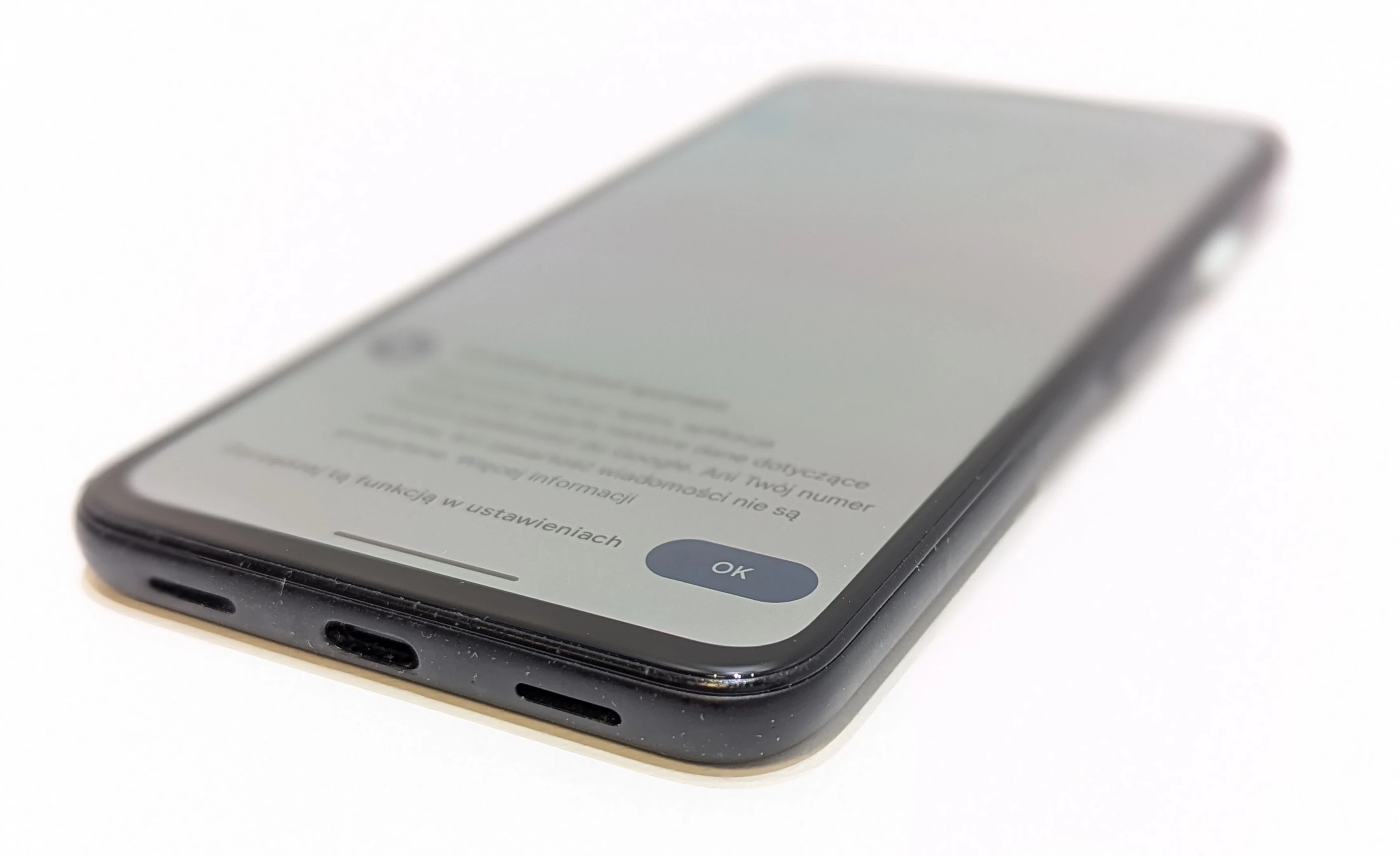 telefon-google-pixel-4a-g025n-6128gb-singlesim-przekatna-ekranu-580