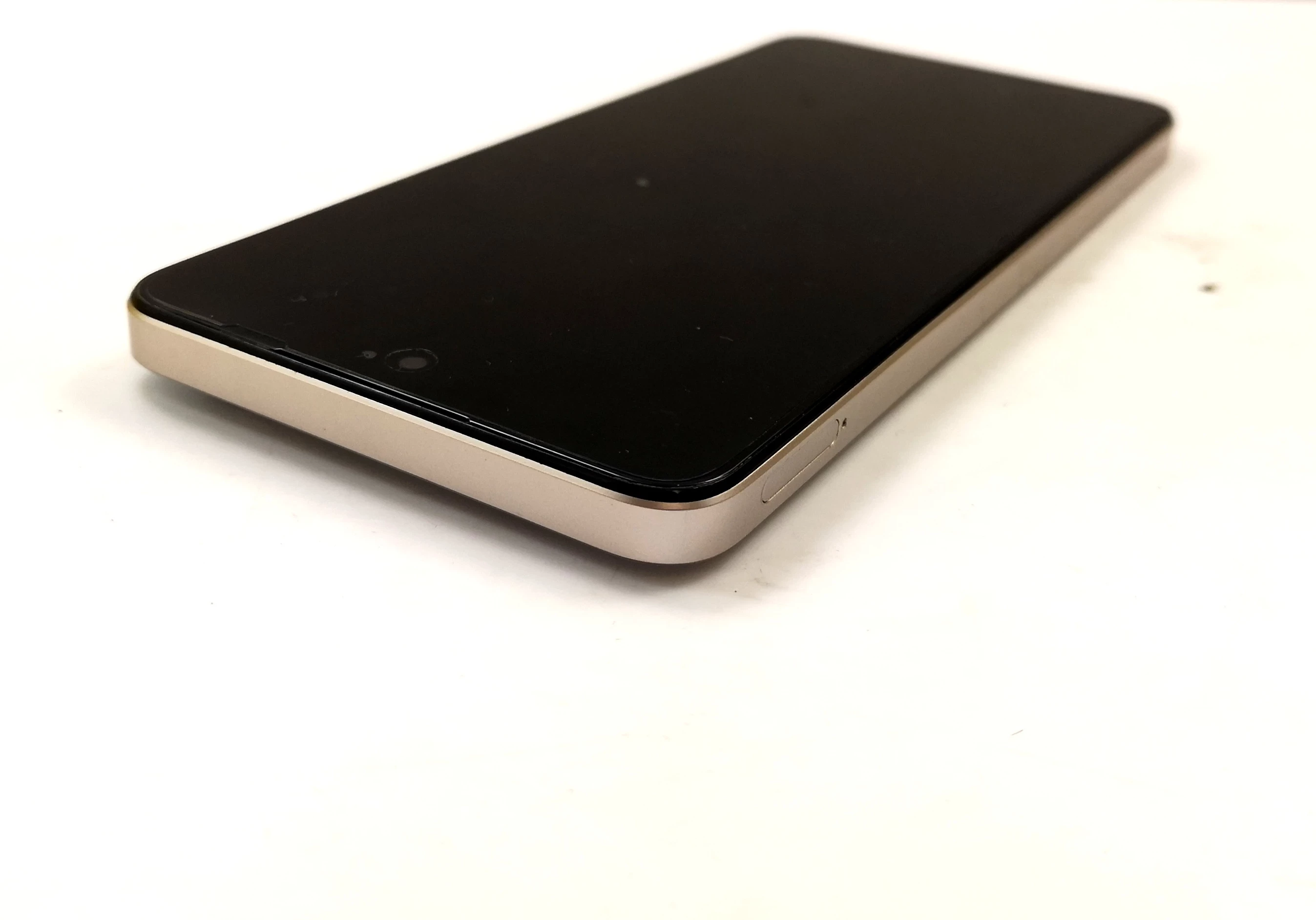 telefon-realme-c55-6128gb-przekatna-ekranu-672