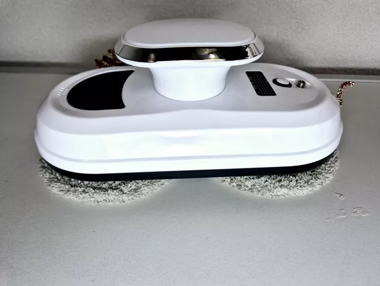 inteligentny-robot-do-mycia-szyb-i-okien-czas-pracy-bezprzewodowej-30