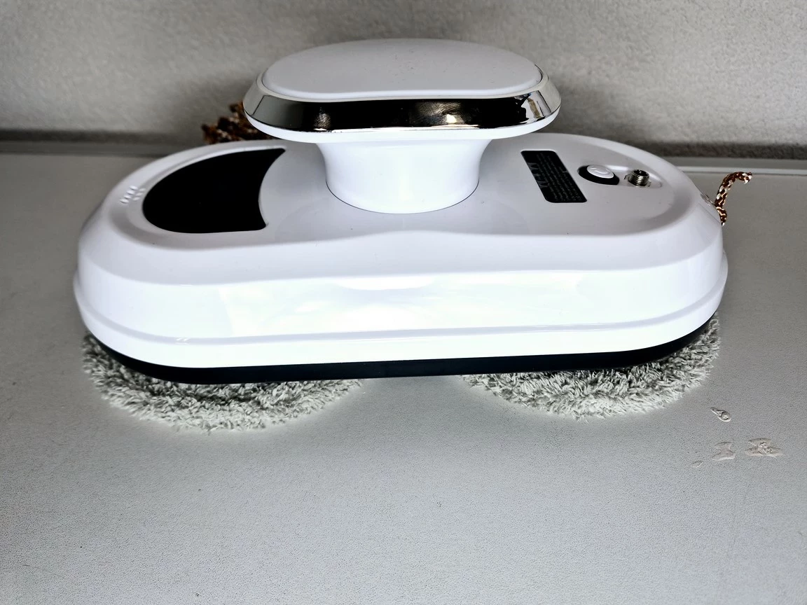 inteligentny-robot-do-mycia-szyb-i-okien-czas-pracy-bezprzewodowej-30