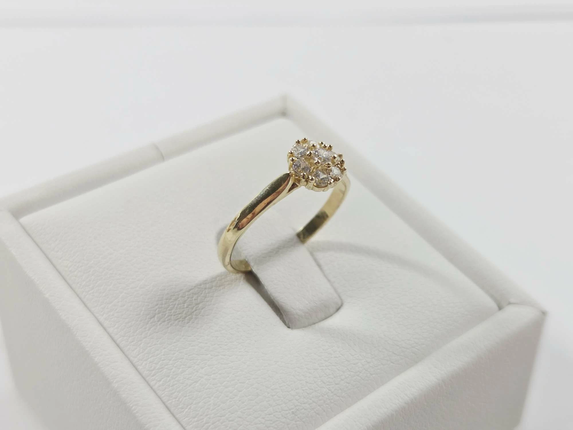 zloty-pierscionek-z-cyrkonia-585-167g-10r-rozmiarsrednica-wew-mm-372-13