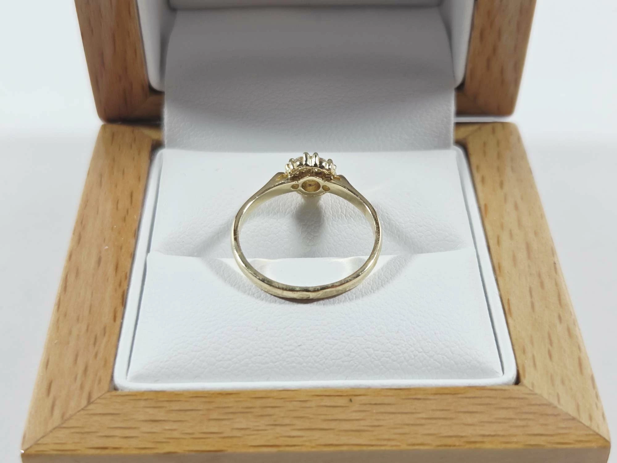 zloty-pierscionek-z-cyrkonia-585-167g-10r-kamien-17088-524288