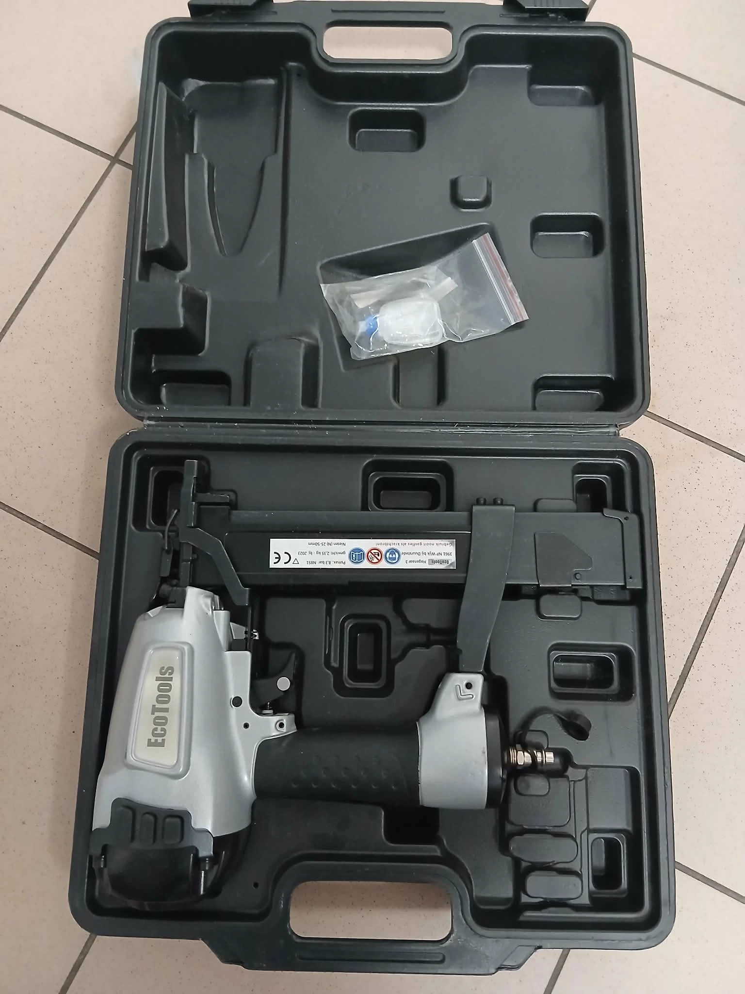 zszywacz-pneumatyczny-ecotools-ean-gtin-5907919932369