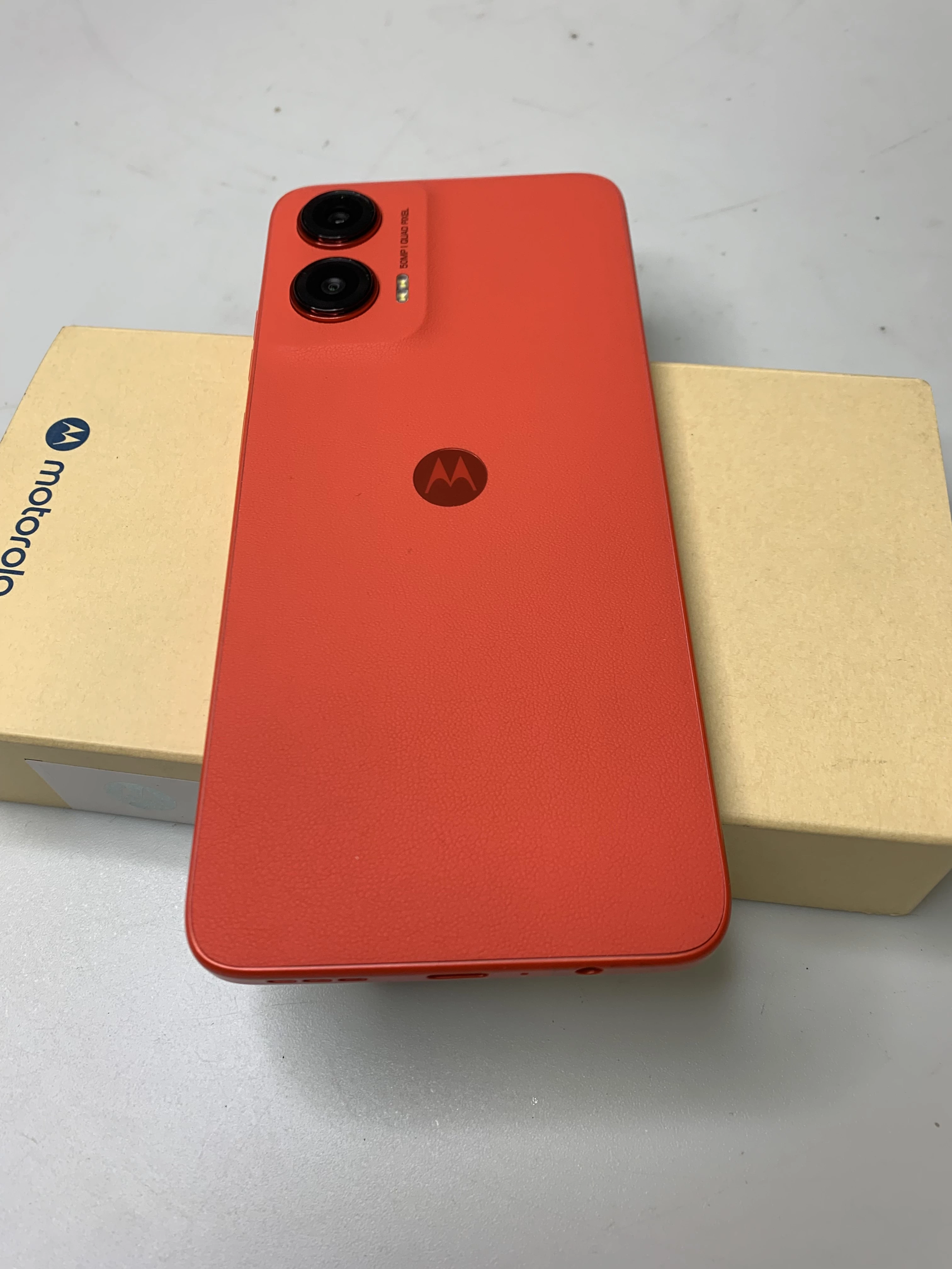 telefon-motorola-moto-g35-komplet-8128gb-przekatna-ekranu-672