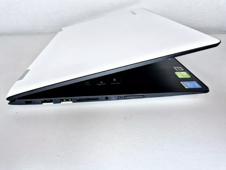 laptop-lenovo-yoga-500-14ibd-4gb128gb-intel-core-i3-przekatna-ekranu-1400