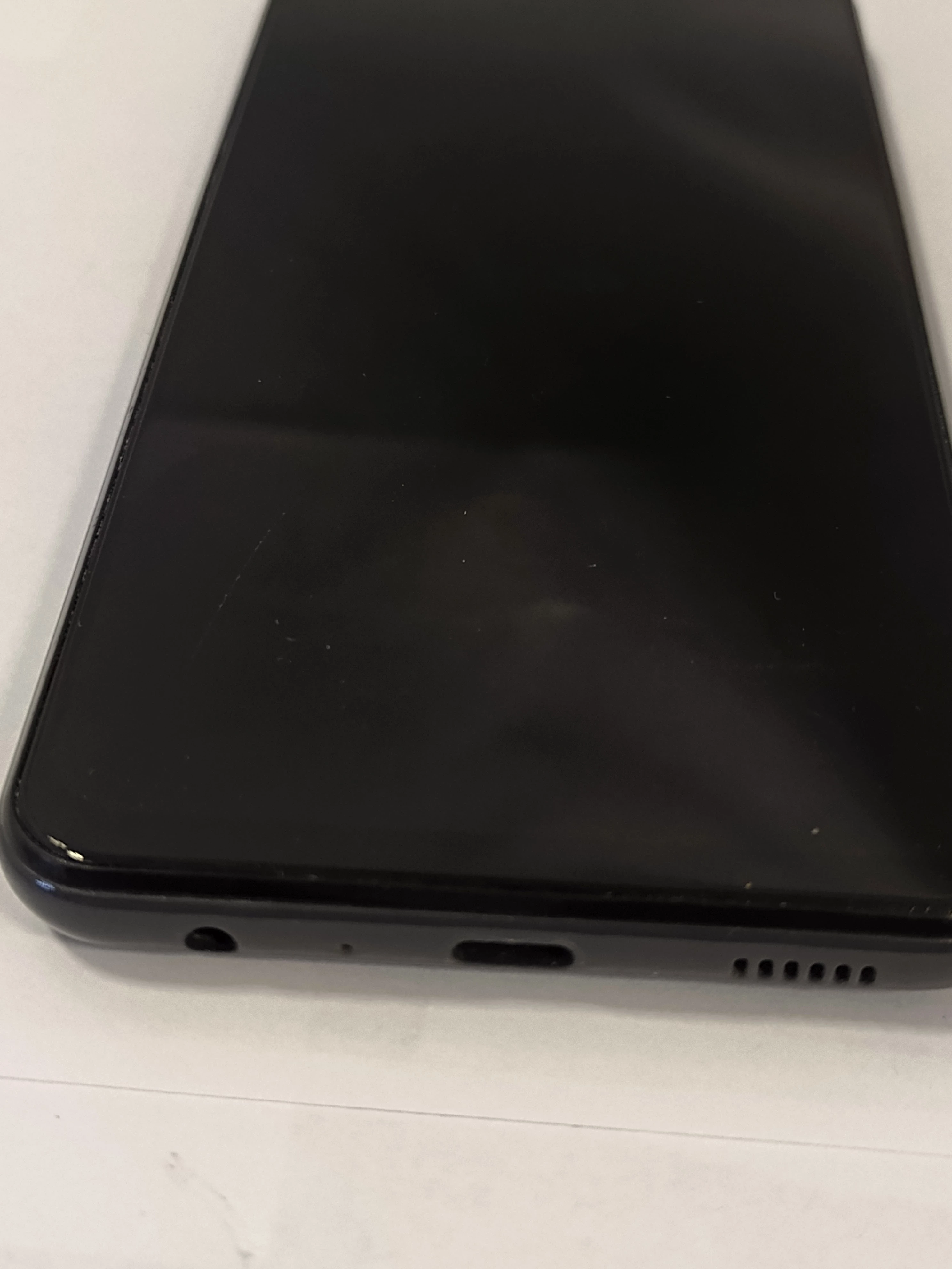 telefon-samsung-a13-przekatna-ekranu-650