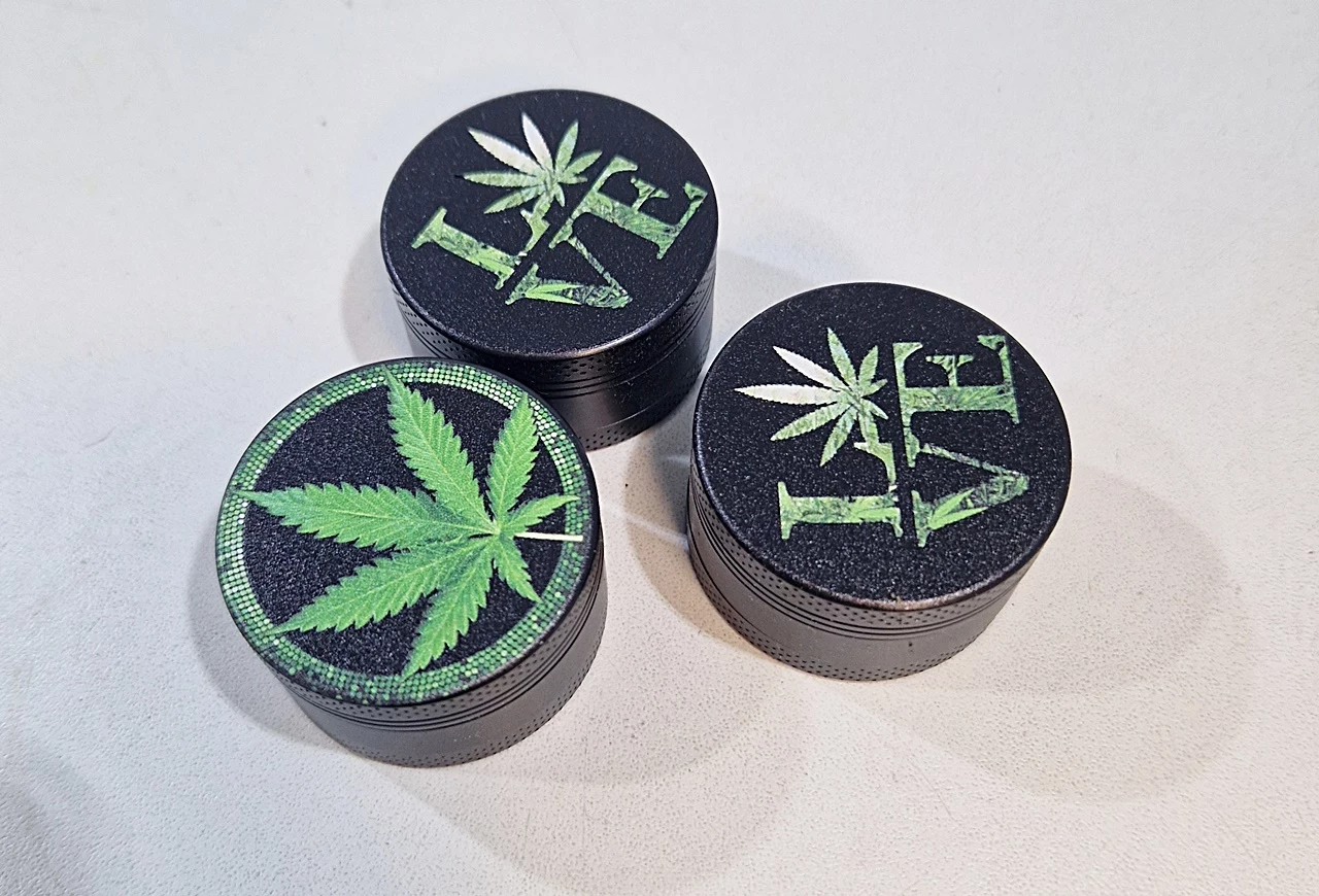 grinder-ocb-kraszer-mlynek-do-ziol-tytoniu-suszu-trzebnicka-561c-wroclaw-gracja