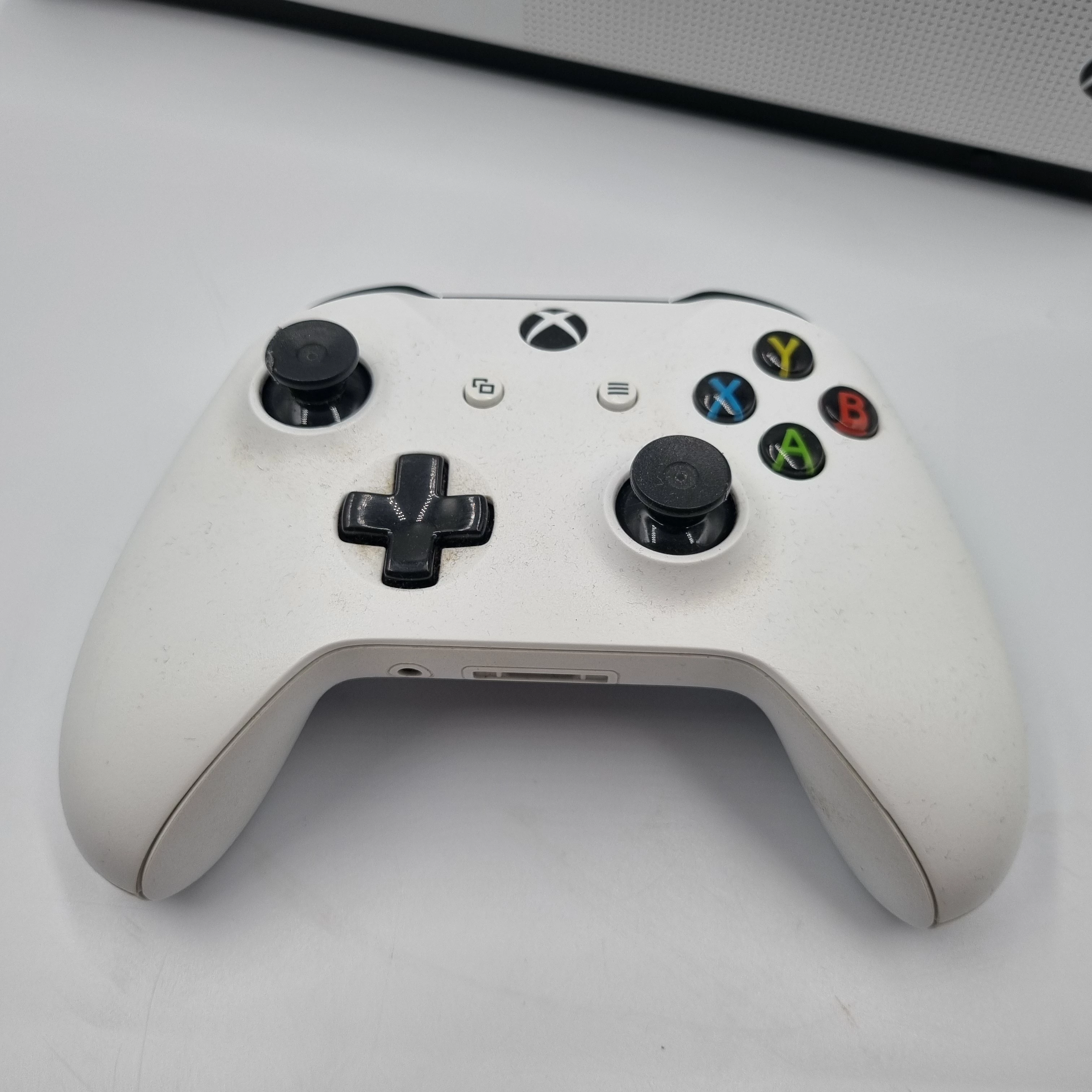 konsola-xbox-one-s-500gb-ean-gtin-5902002044530