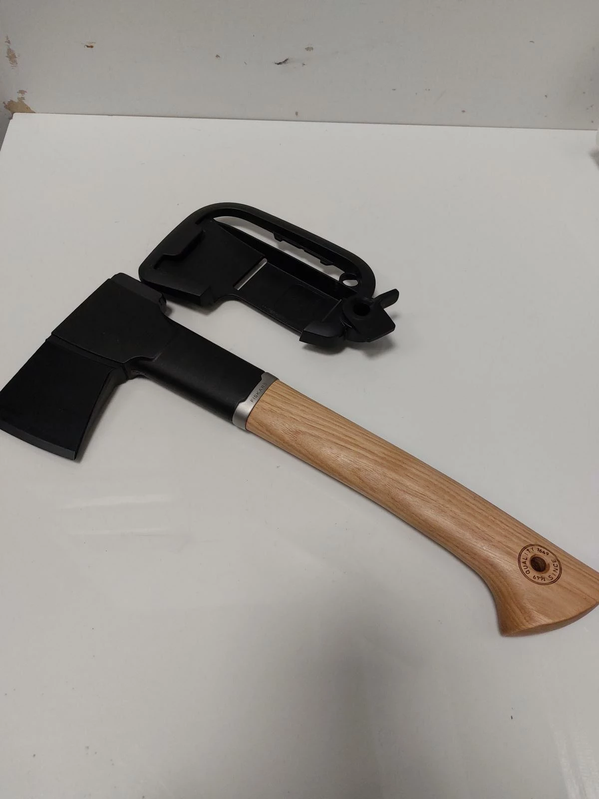 siekiera-fiskars-siekiera-ciesielska-n7-kurniki-6-krakow