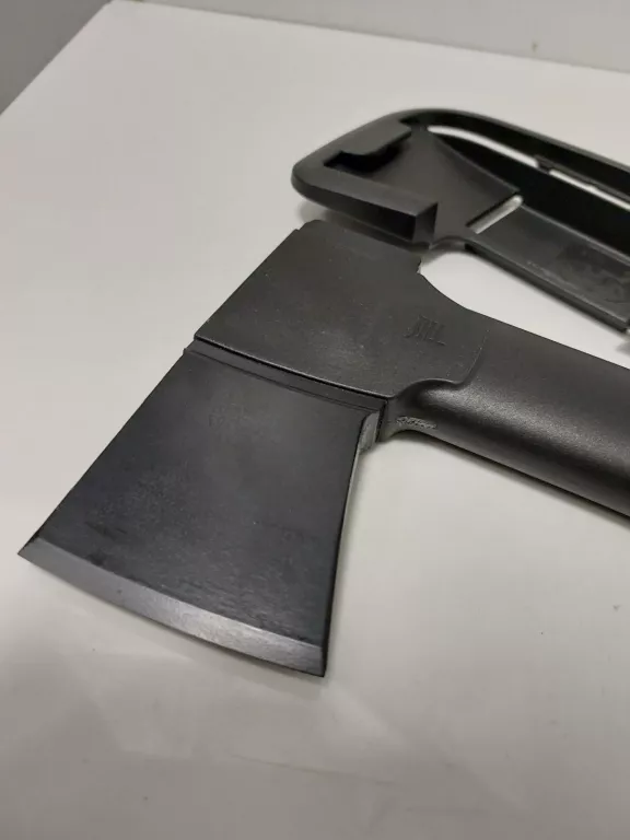 siekiera-fiskars-siekiera-ciesielska-n7-stan-11323-2