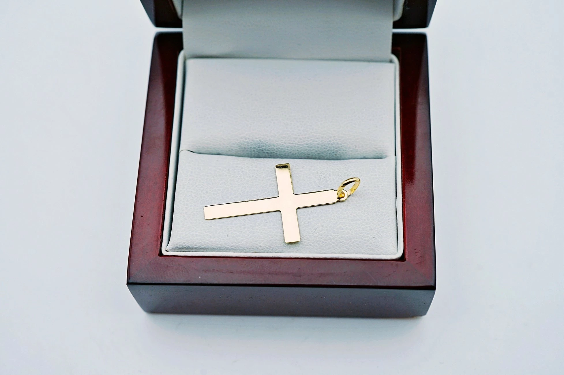 sliczny-zloty-krzyzyk-pr333-8k-052g-rodzaj-2205-2