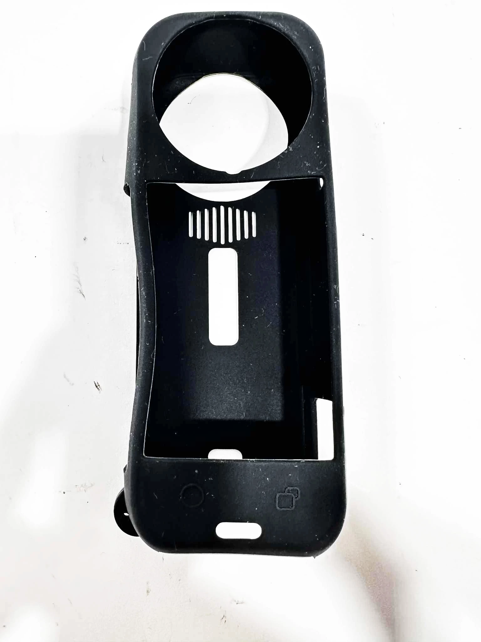 bezpieczne-etui-case-oslona-ochronna-transportowa-do-kamery-insta360-x4-stan-11323-2