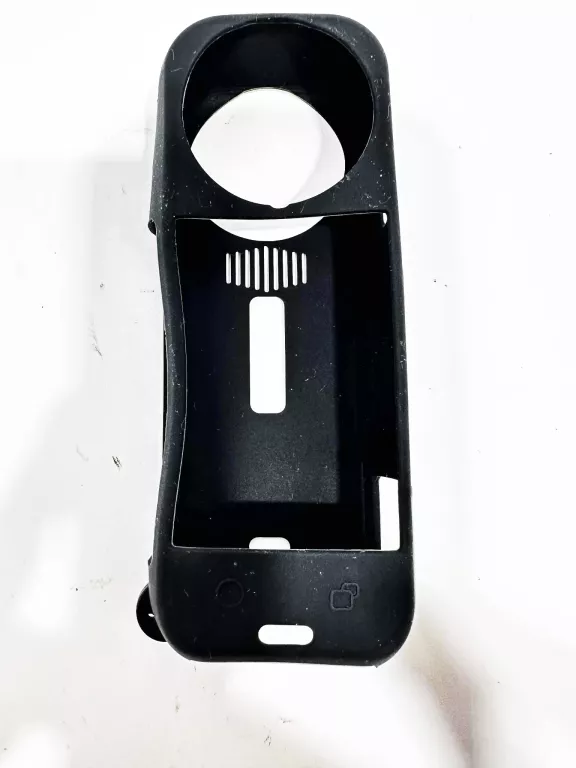 bezpieczne-etui-case-oslona-ochronna-transportowa-do-kamery-insta360-x4-stan-11323-2