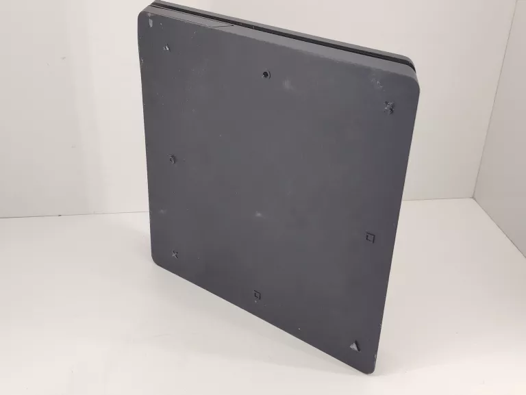 konsola-ps4-slim-2-pady-kabel-zas-kod-producenta-cuh-2216a