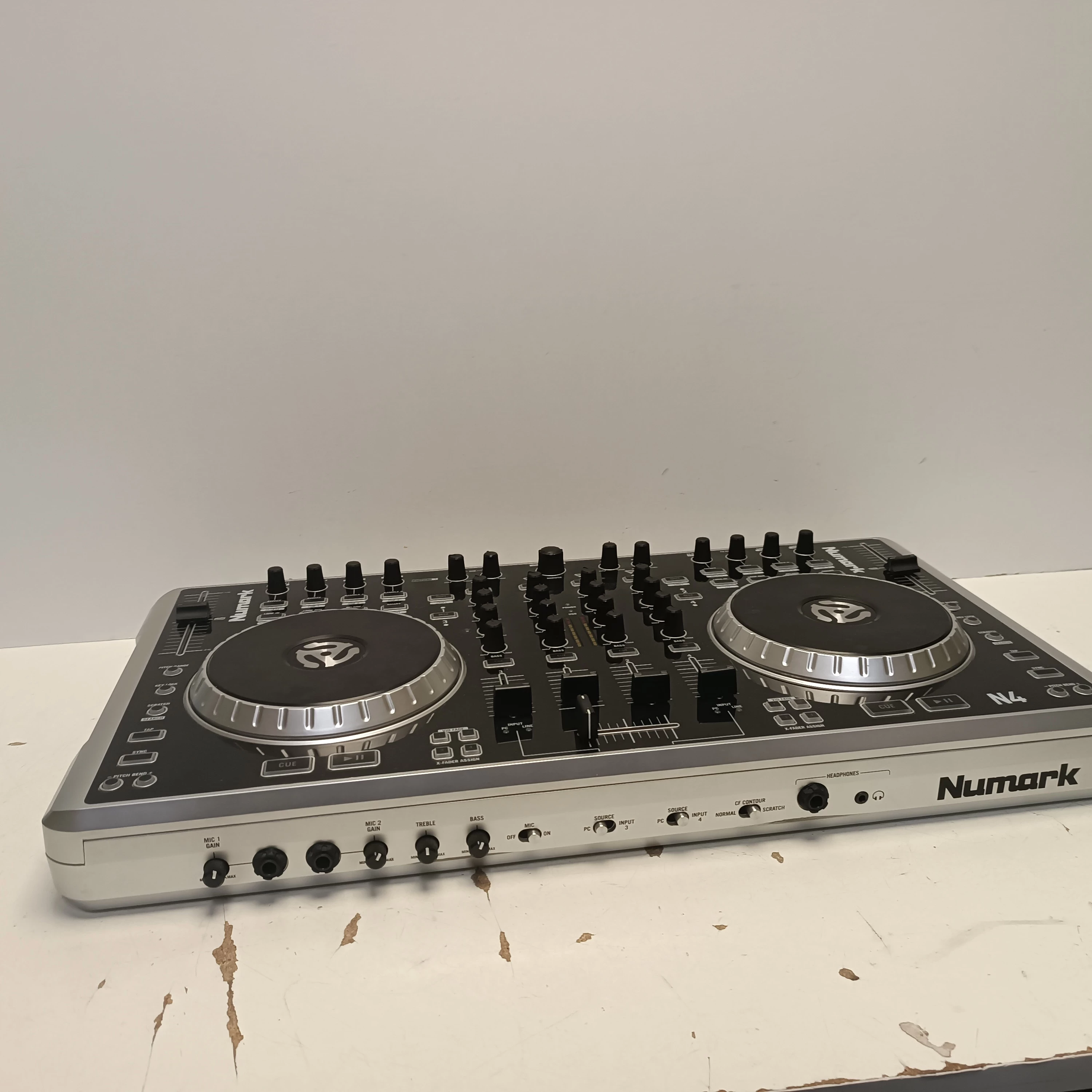 kontroler-dj-numark-n4-ean-gtin-676762191418