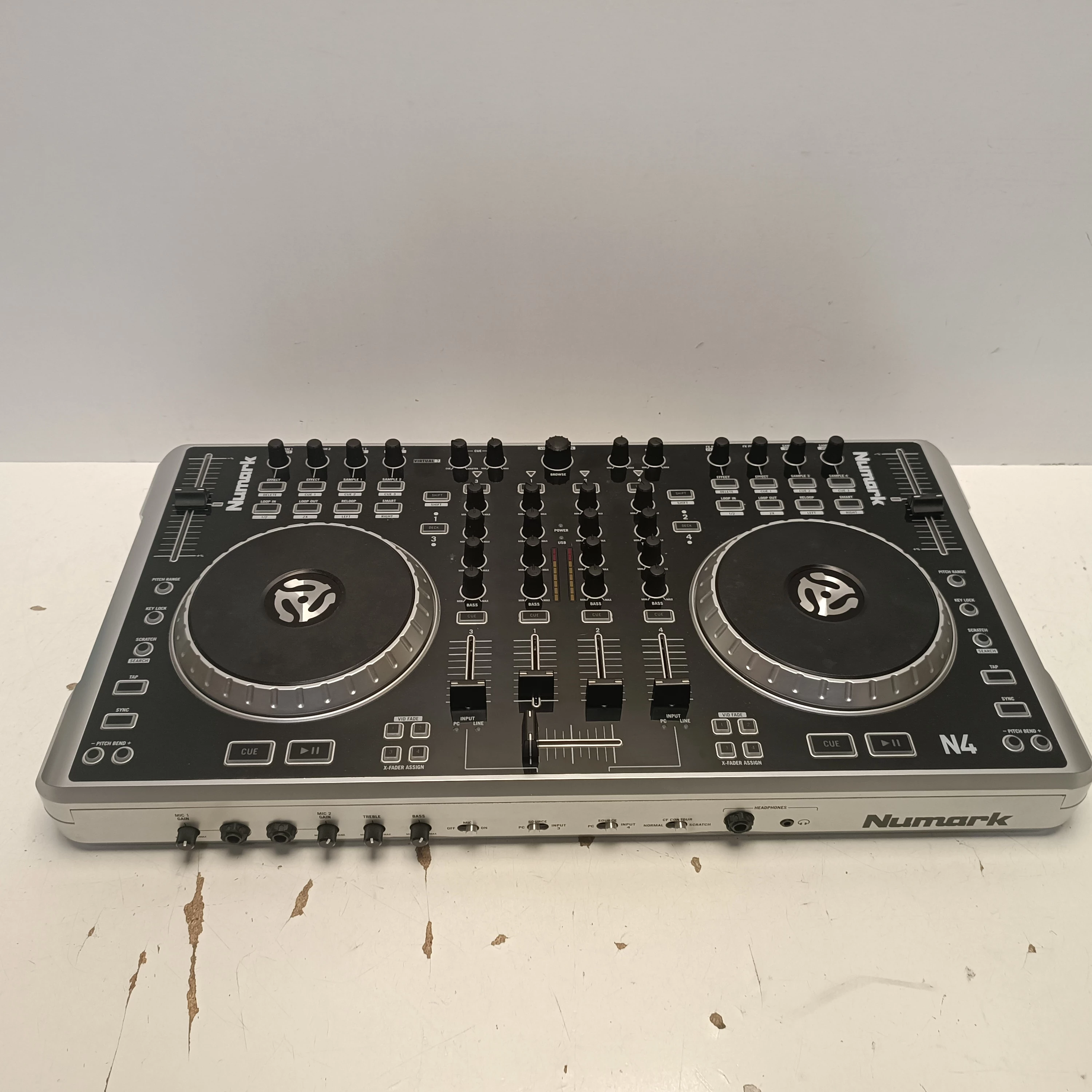 kontroler-dj-numark-n4-kolor-249512-1647413