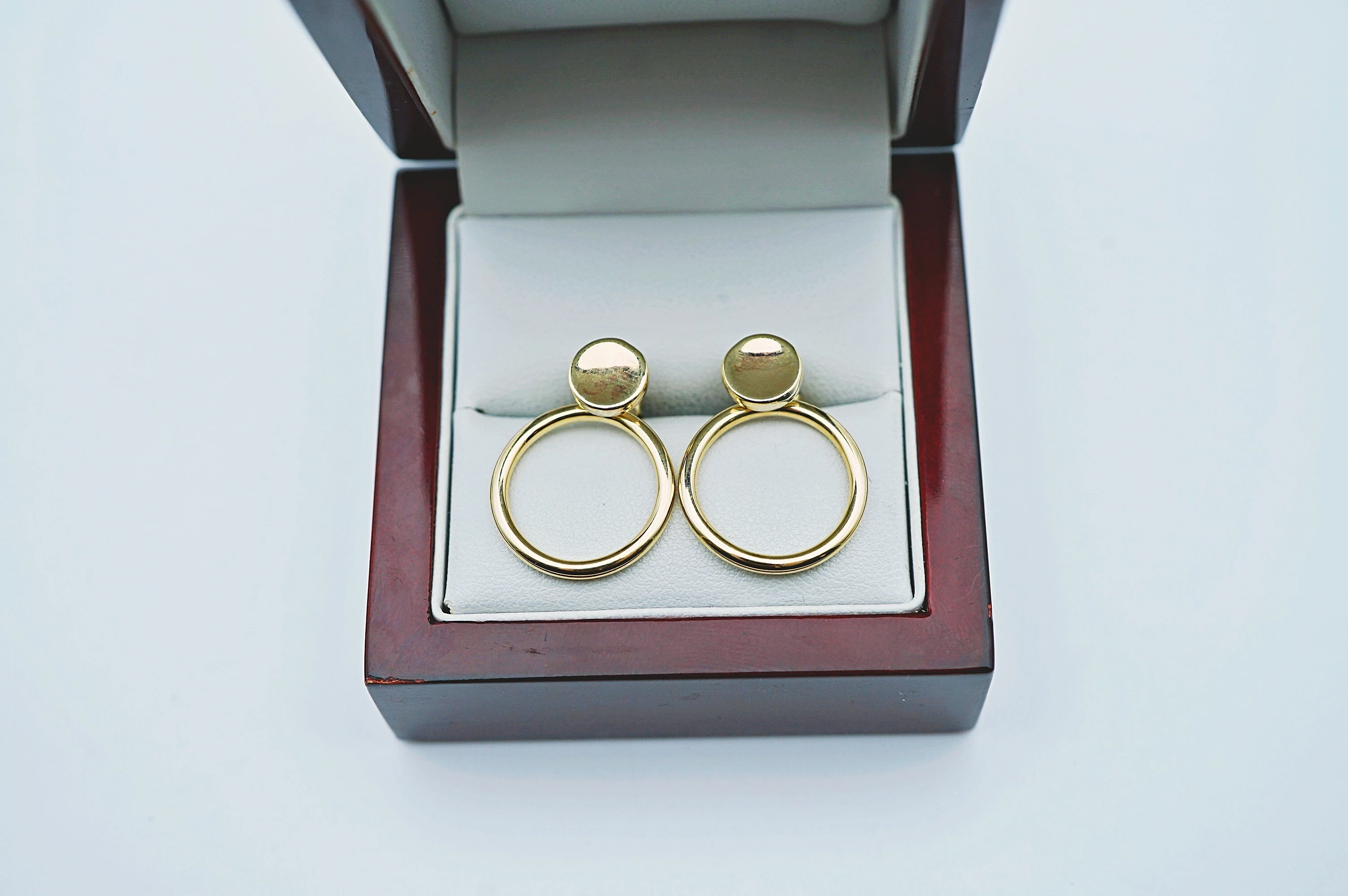 ciekawe-zlote-kolczyki-kolko-na-sztyfcie-333-8k-164g-garbary-53-poznan