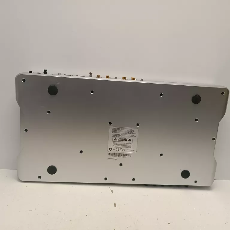 kontroler-dj-numark-n4-wspolczynnik-sygnalszum-20