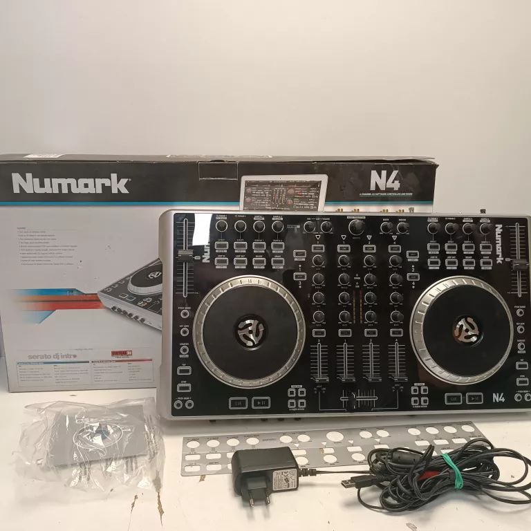 kontroler-dj-numark-n4-osiedle-teatralne-3u15-krakow