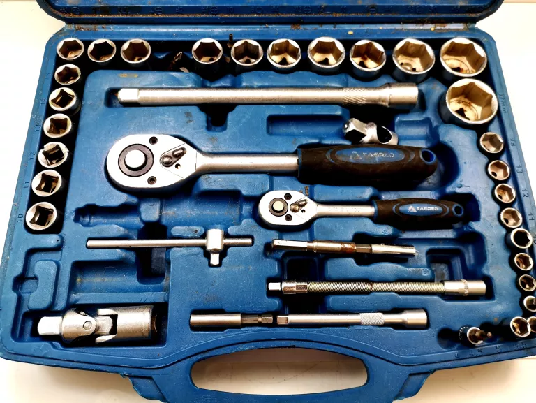 klucze-nasadowe-tagred-opis-kod-producenta-zestaw-narzedziowy-108el