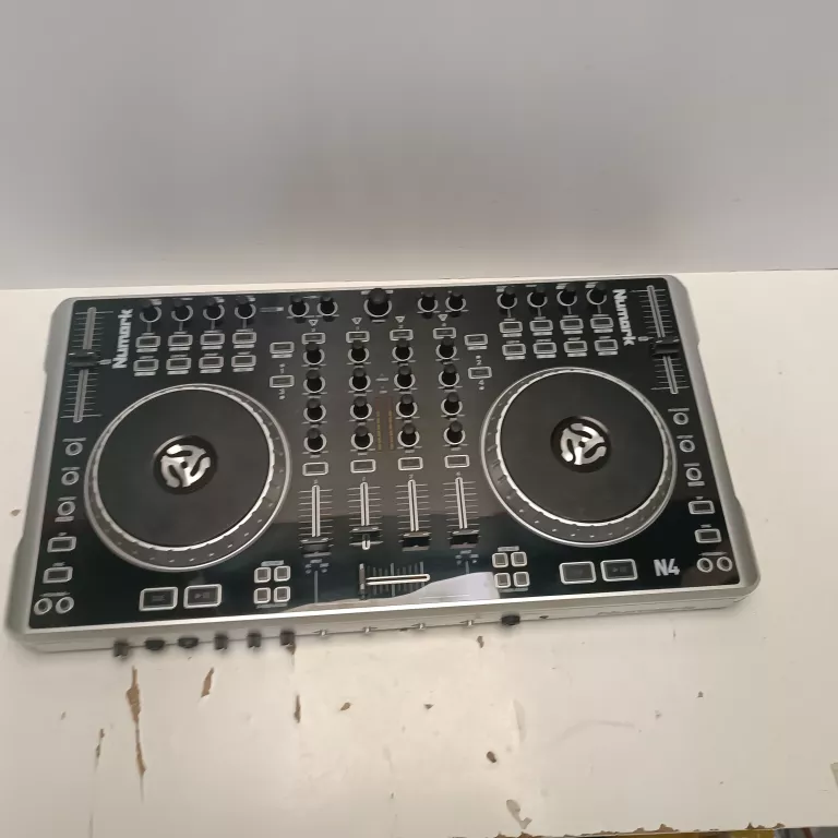 kontroler-dj-numark-n4-waga-produktu-z-opakowaniem-jednostkowym-6000