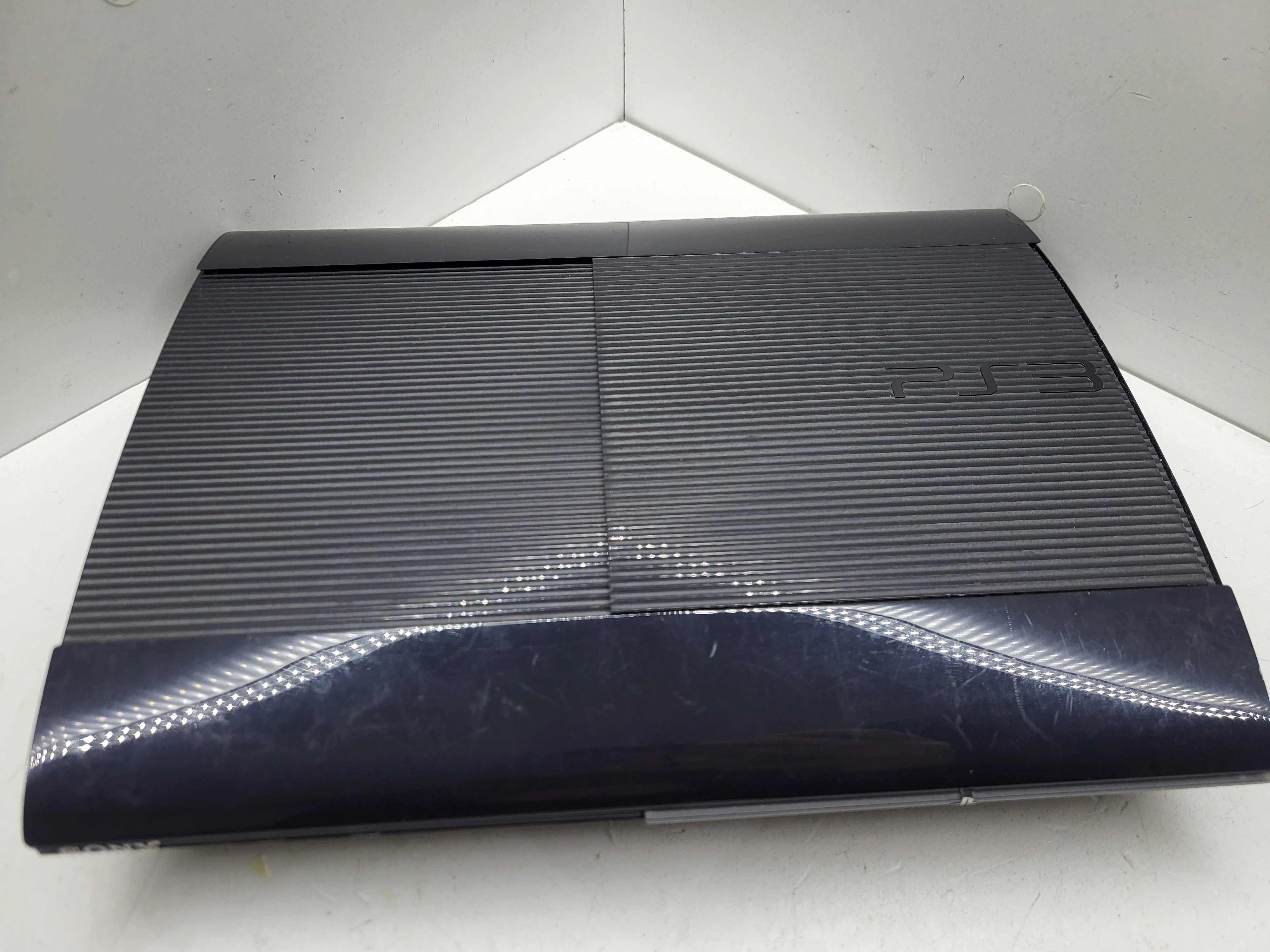 konsola-ps3-superslim-12gb-brak-pada-stan-11323-2