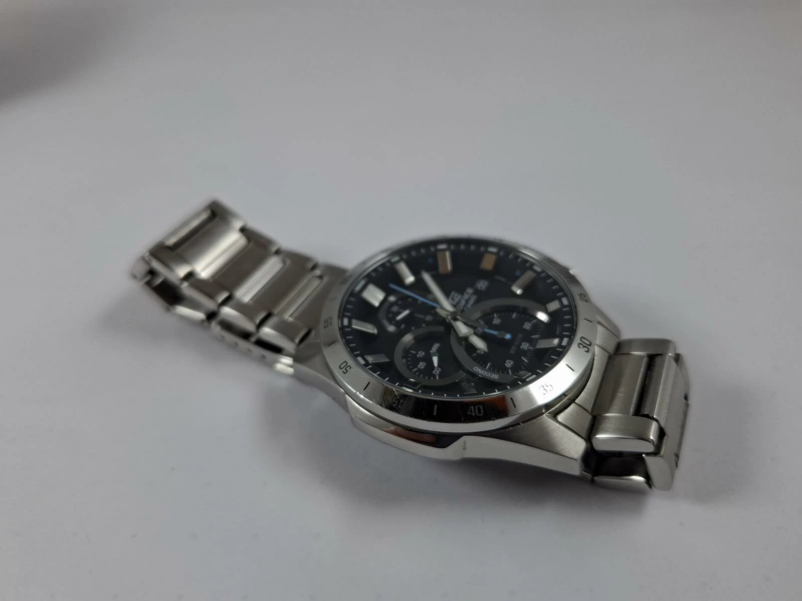 zegarek-casio-edifice-efr-571d-1avuef-pudelko-ean-gtin-4549526271830