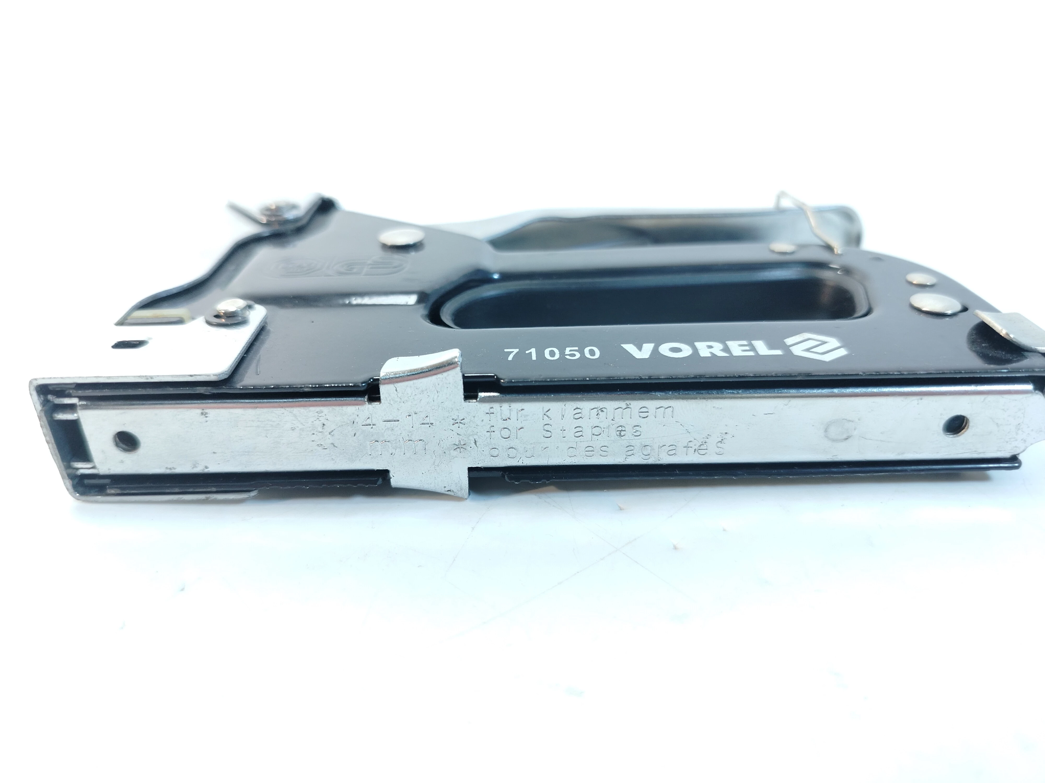 zszywacz-tapicerski-4-14-mm-taker-vorel-71050-minimalna-dlugosc-zszywek-4