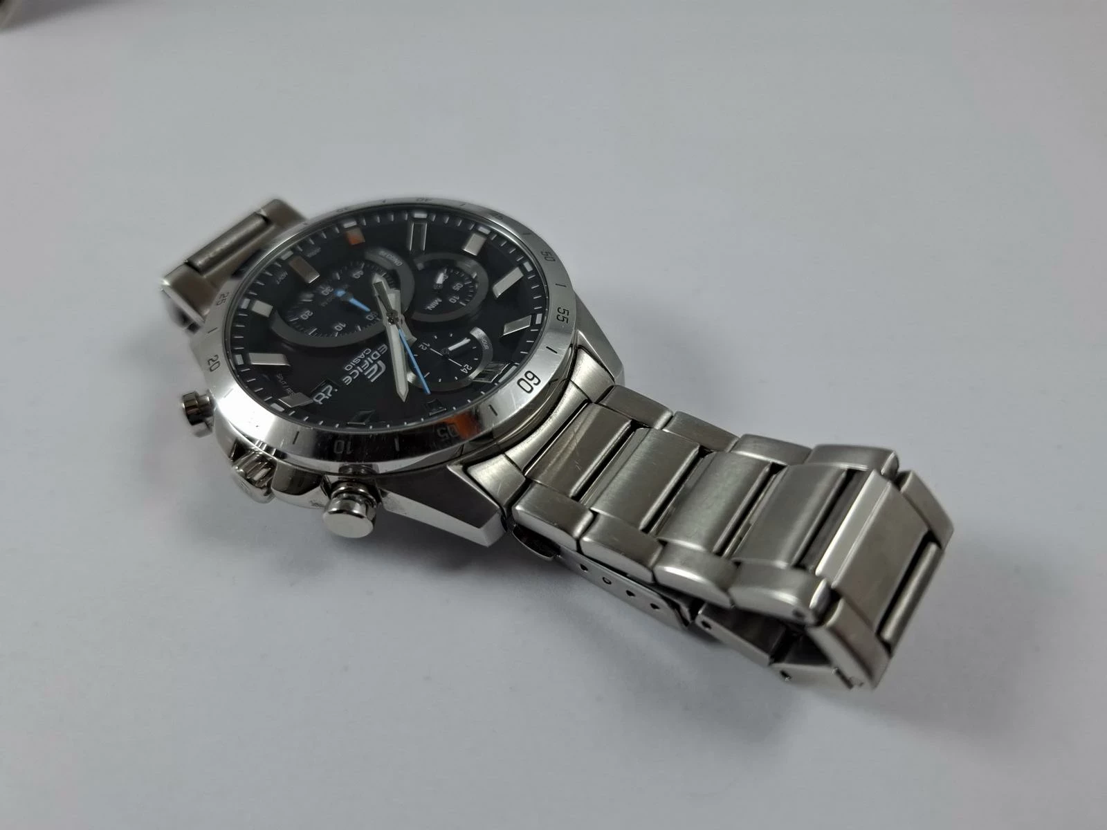 zegarek-casio-edifice-efr-571d-1avuef-pudelko-rodzaj-129220-1