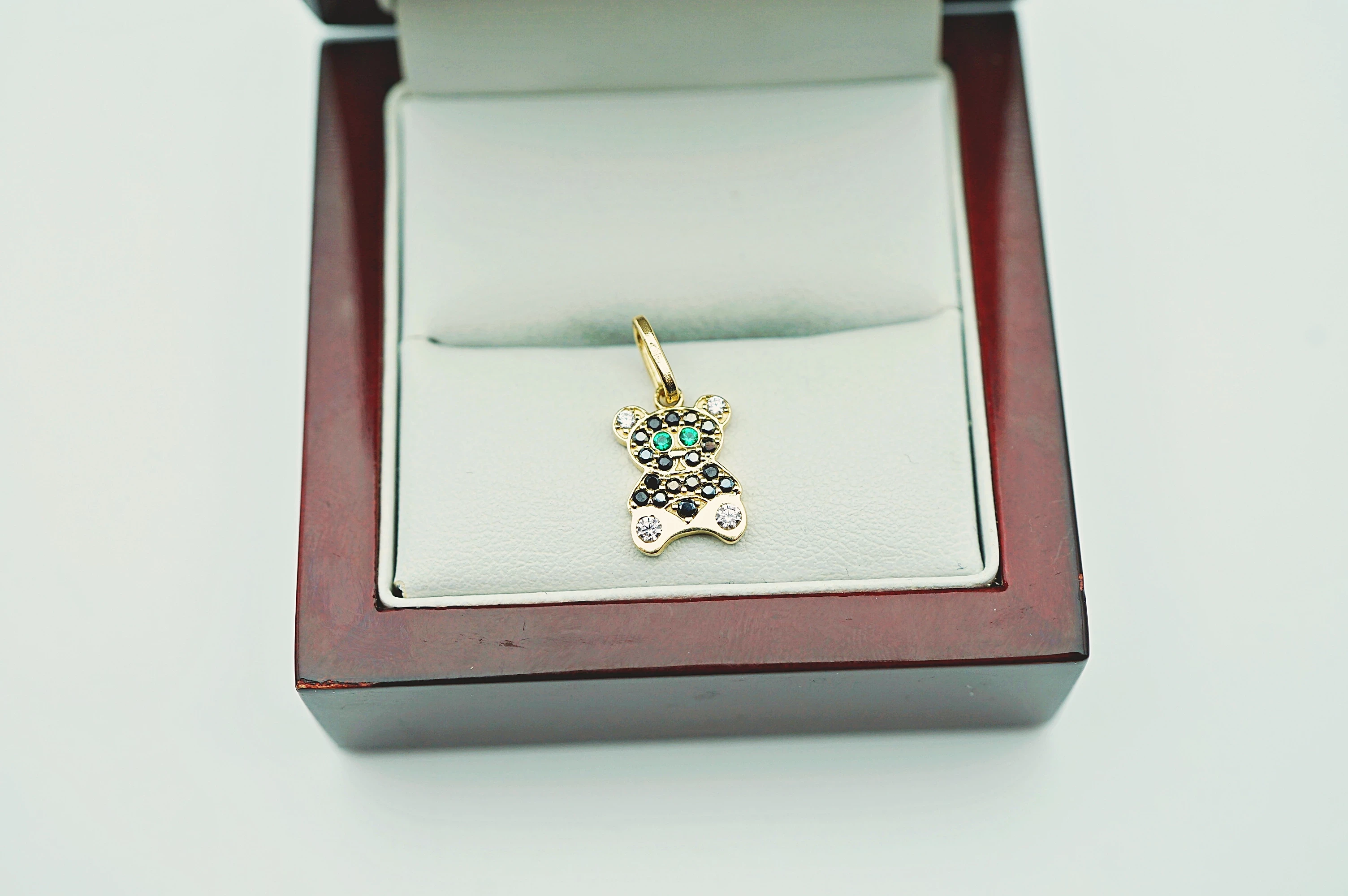 zloat-zawieszka-mis-z-cyrkonia-i-onyksem-585109g-stan-11323-2