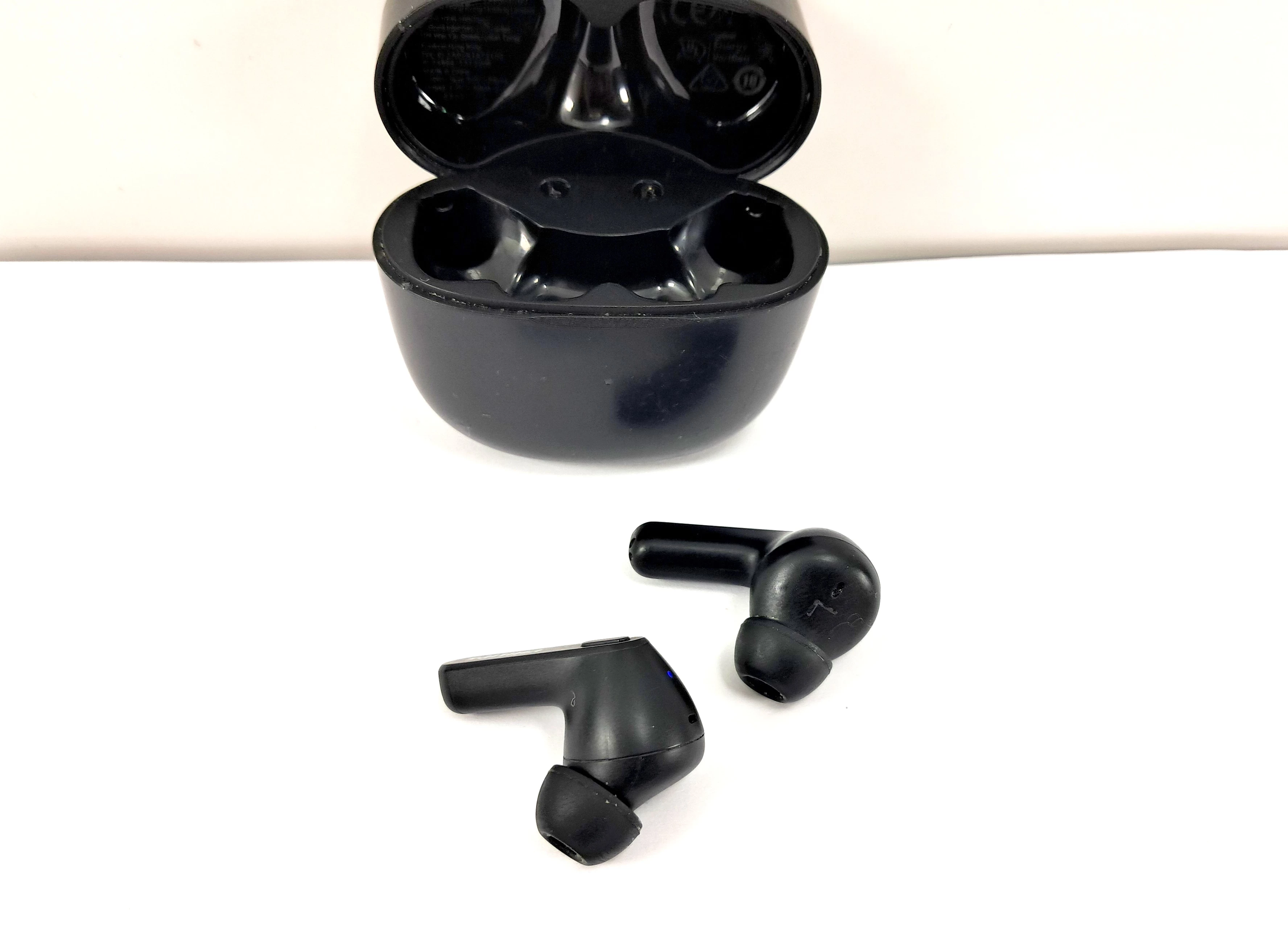 sluchawki-bt-philips-tat2206-stan-11323-2