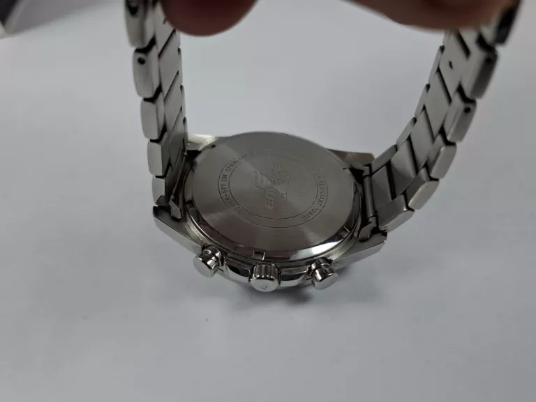 zegarek-casio-edifice-efr-571d-1avuef-pudelko-funkcje-220-2