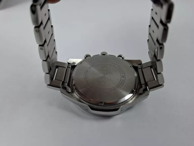 zegarek-casio-edifice-efr-571d-1avuef-pudelko-ksztalt-koperty-129223-2