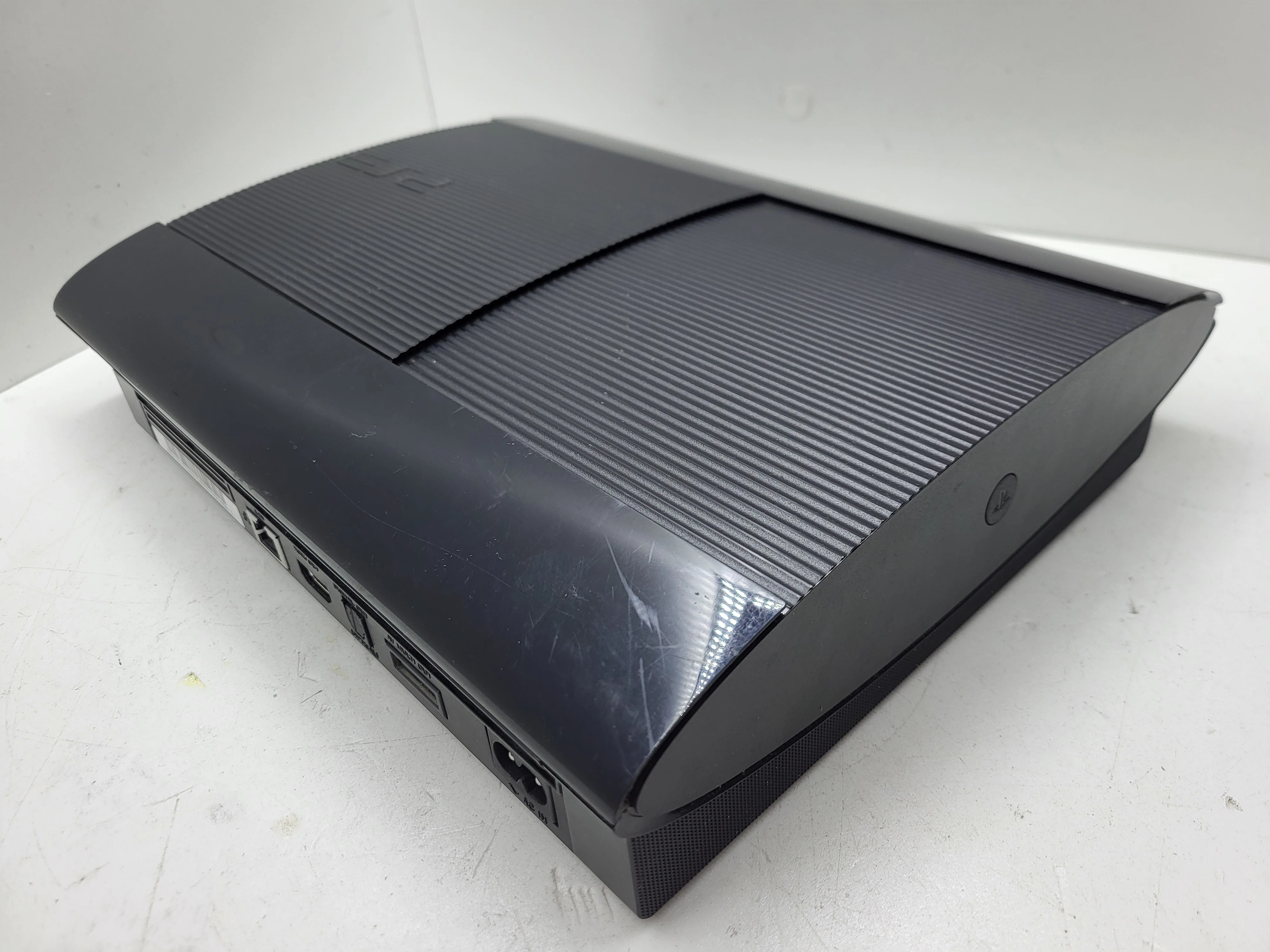 konsola-ps3-superslim-12gb-brak-pada-liczba-kontrolerow-w-zestawie-205994-225550