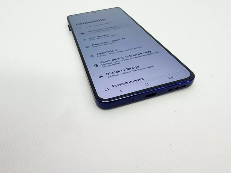 motorola-moto-g86-power-5g-12256gb-przekatna-ekranu-667