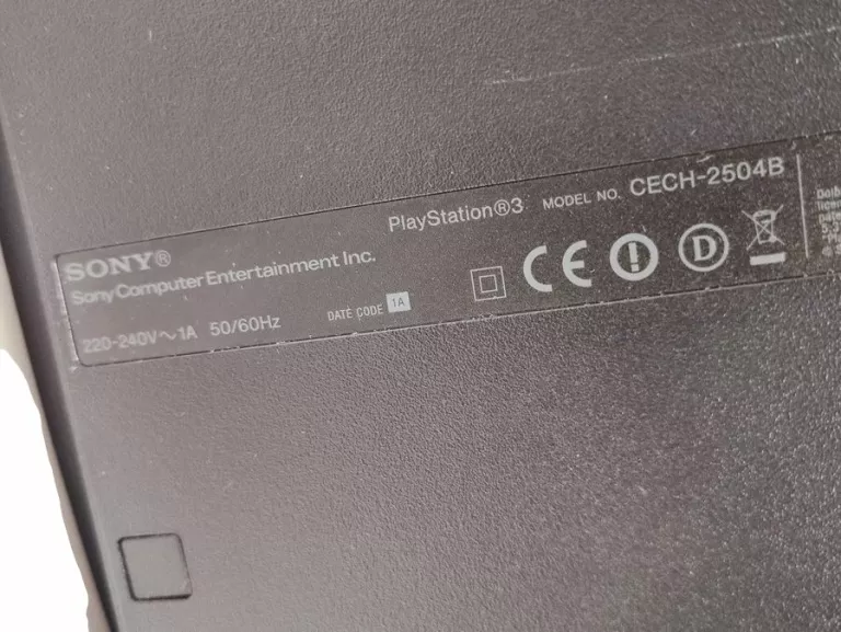 konsola-ps3-cech-2504b-320gb-2-pady-gra-gta-v-rodzaje-odtwarzanych-nosnikow-205982-1