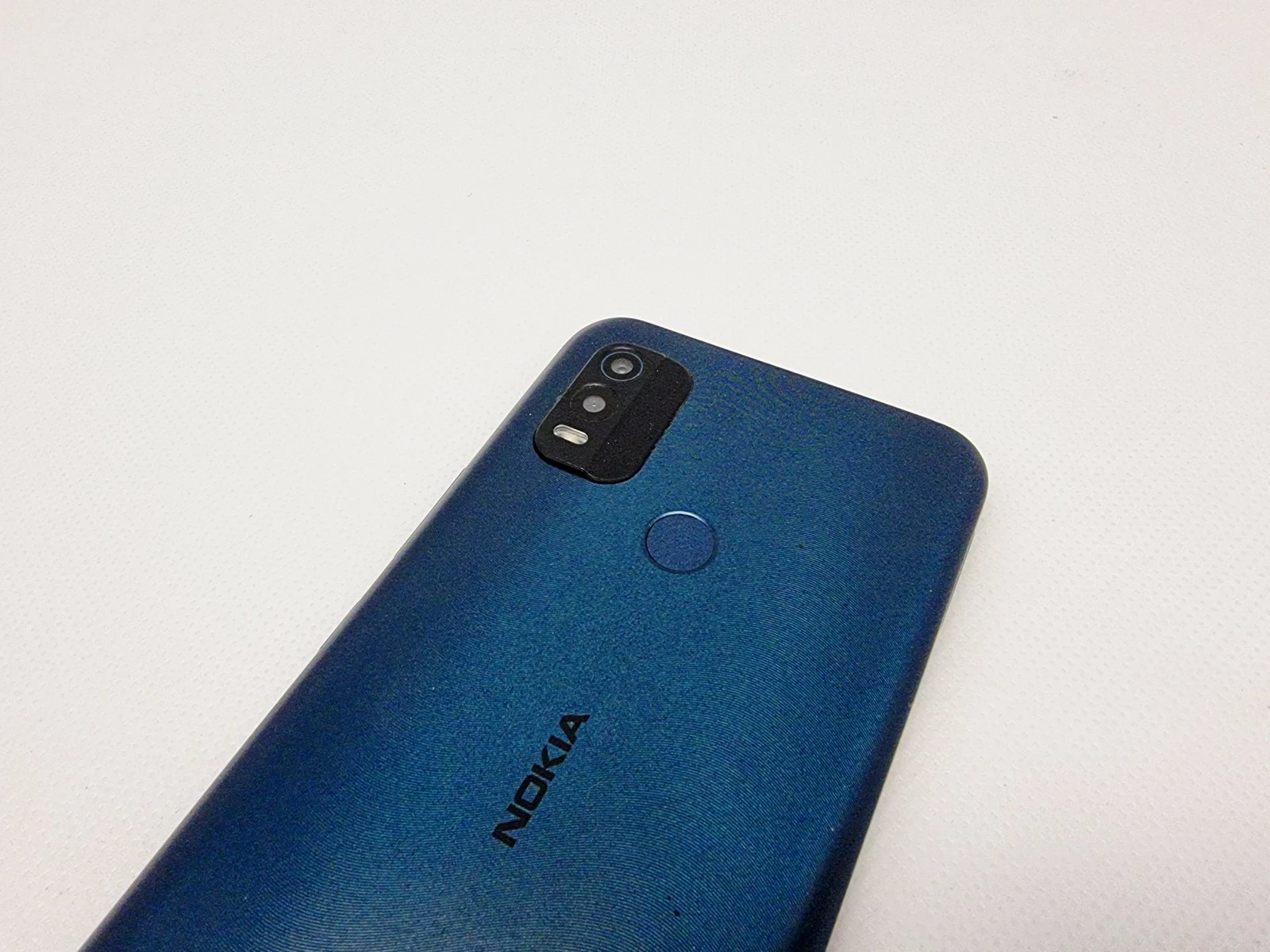 nokia-c21-plus-232gb-dual-sim-system-operacyjny-4388-1